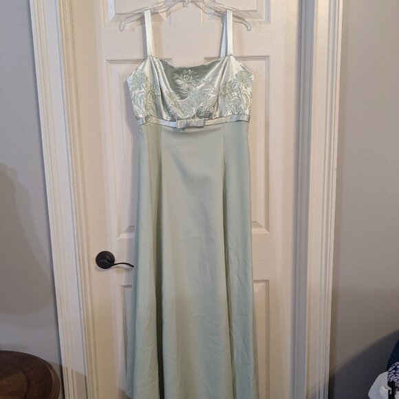 Mori Lee Custom Mint Green Formal Gown with Matching Shawl | Floor Length Dress - Picture 1 of 5
